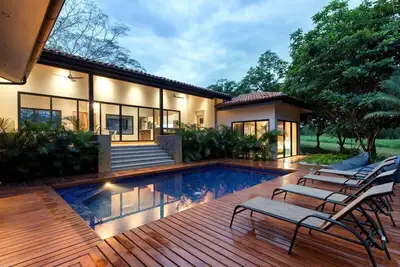 Image de Luxe Moderne - - Entretien Quotidien - Beach Club - Spa- Golf- Resort -
