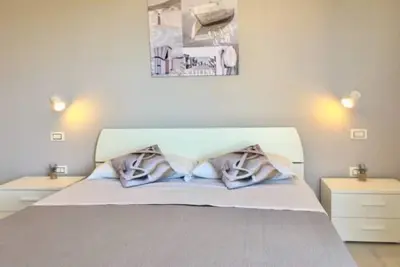 Appartement solaire et confortable à deux pas de la mer