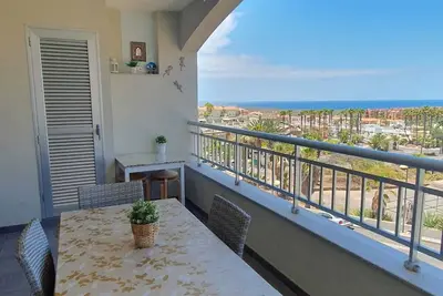 Image de 2 Chambres, Vue Mer A 180°, Terrasse, Piscine, Padel, Garage, Wifi Haut DÉBIT.