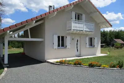 Image de Style chalet neuf  au calme en pleine nature Wifi