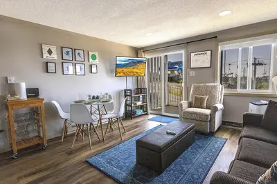 Image de Talus, Grands Prix, ski-in / out, Dans Village, Pvt Parking (Ml 142)