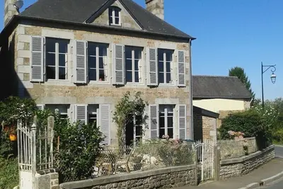 Image de Belle Maison De Maitre au coeur d'un joli village