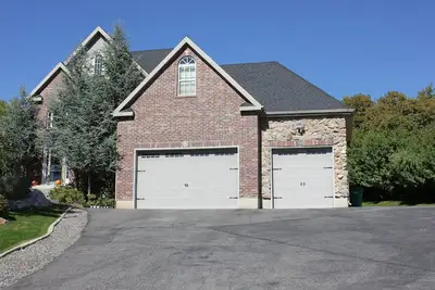 Image de Location de vacances sous-sol près de ski, randonnée pédestre, Weber State. 1. 5 acres isolés!