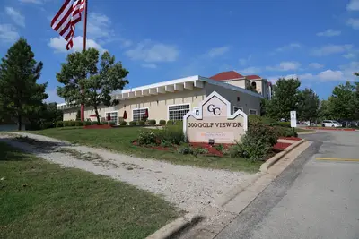 Image de Branson Grand Crowne Surrey avec bain à remous principal! Action de grâces 2019