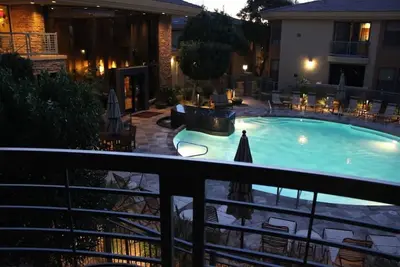 Image de Condo central au bord de la piscine dans N. Scottsdale