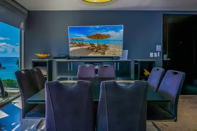 Image de Penthouse Exécutif avec une vue imprenable sur The Elements by Bric