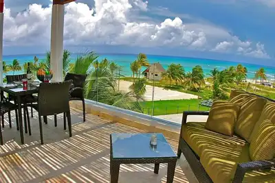 Image de Superbe Penthouse de 3 chambres à The Elements by Bric