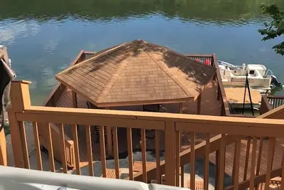 Image de Belle maison au bord de la rivière