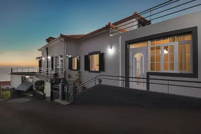 Bienvenue à la maison, avec une vue fantastique, Sunrise & Sunsets.