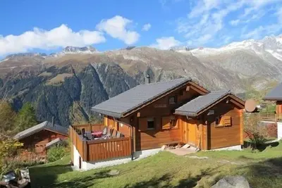 Image de Chalet 5 étoiles avec vue imprenable, emplacement de choix, Wi-Fi gratuit, skis aux pieds