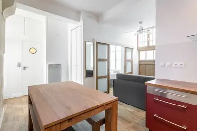 Image de Suit Du Lion/Ac Historic Flat, Marais, 4-5 Guests