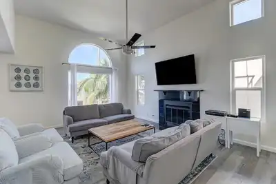 Image de Ventura Beach House avec vue sur l'océan