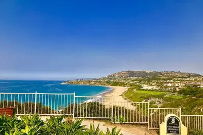 Image de Expérience de villégiature! Superbe retraite à seulement 3 miles de la plage!
