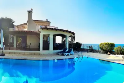 Image de Belle villa avec vue imprenable sur la mer et la montagne à Esentepe, Kyrenia