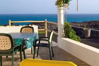Image de Appartement 50 M2 Vue Mer Et Montagne A 80 M De La Plage