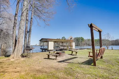 Image de Nouveau-Many Home w / Fire Pit, Game Room on Toledo Bend