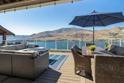 Image de On A Whim at Lake Chelan Lookout Locations de Vacances