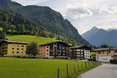 Image de L'Apartment Daniel 2 Studio se trouve à 10 minutes à pied du centre du village. Kaprun supprimé