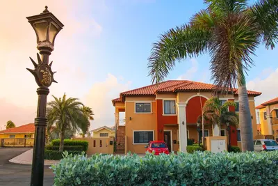 Image de Casa Dornasol, condo moderne à Gold Coast, w \/ Jacuzzi, WiFi gratuit