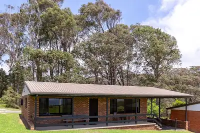 Image de Cuttagee Beach Cottage 5 - Hébergement abordable et familial, sur la plage!