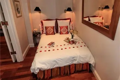 Image de Knightsbridge - À côté de 3 lignes de tubes-Meilleur Emplacement-! ! -Sleeps à 5