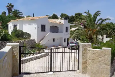 Image de Villa indépendante de style espagnol, piscine privative, plage à 5 min à pied