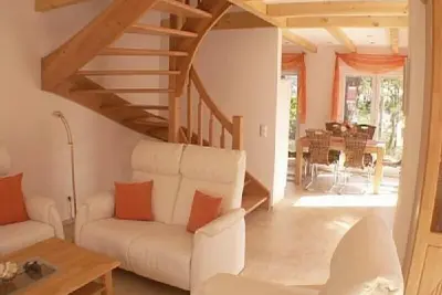 Image de Maison de plage de luxe avec vue sur la mer Baltique, sauna, chauffage au sol, poêle à bois