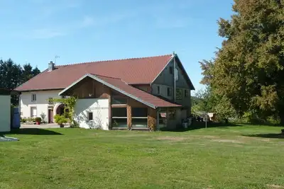 Image de Petit cocon de luxe prestige, rénové avec gout 5 *, grand confort. Spa.