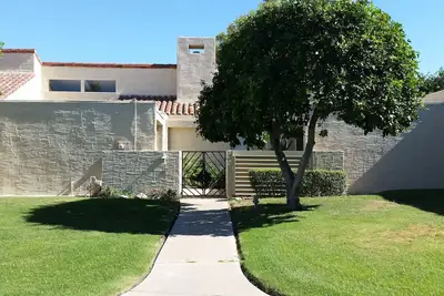 Image de 3ème Chemin De La Dinah Shore - Réservez votre escapade dans le désert