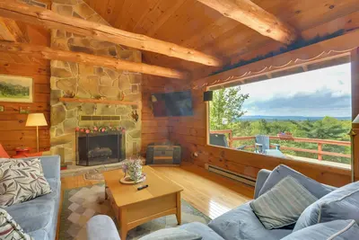 Image de Nouveau-Bedford Home avec terrasse, vues et sous-sol fini