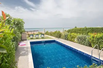 Image de Ayia Napa Villa Gv13 - une villa qui peut accueillir 6 personnes dans 3 chambres