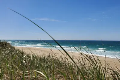 Image de Vue Sur L'Ocean! ! Immaculate Quintessential Nantucket Beach Cottage - RÉSERVER Maintenant! ! ! !