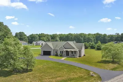 Image de Belle maison 1/8 mile de Crystal Mtn. Complexe avec cheminée et A / C!