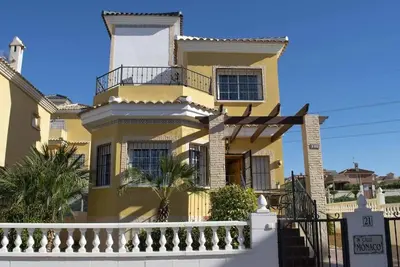 Image de Villa de vacances de luxe pour 6 personnes dans endroit calme 12 min de la mer