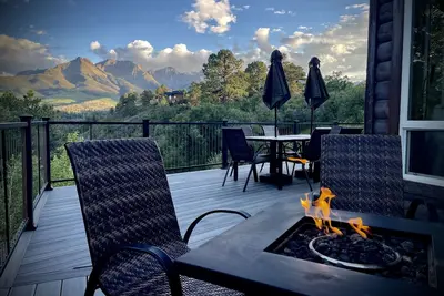 Image de Cabine d'hôtes maintenant disponible pour les groupes de 9 personnes ou plus, 50 $ par nuit