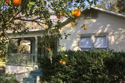 Image de Cottage Orange Blossom dans l'historique McIntosh