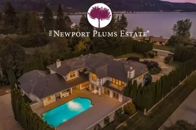 Awesome Huge Downtown Sandpoint Accueil; Vues sur le lac, piscine et jacuzzi en acier inoxydable