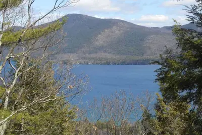 Image de Un rêve d'une maison forestière au lac George
