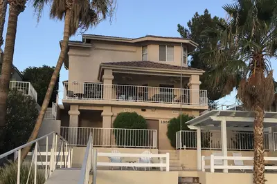 Image de 125 $ par nuit pour 3 m. rester. . . . envoyer un message. - Quai et salle d'entraînement. -