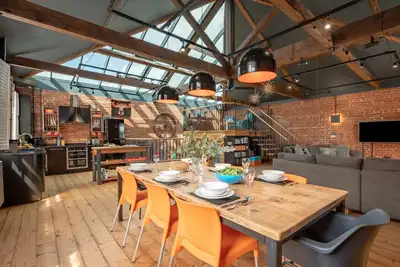Image de The Old Warehouse - Trois Chambres Maison, Couchages 6