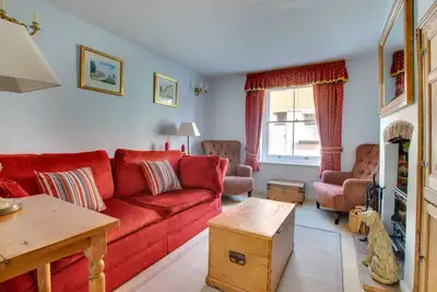 Image de Stannard Cottage - Trois Chambres Maison, Couchages 5