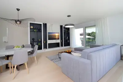 Image de Designed Apartment with Swimming Pool