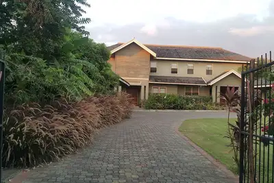 Image de Élégante maison immaculée, 5 à 10 personnes, dans un quartier sécurisé et haut de gamme