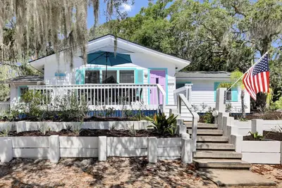 Image de Maison mignonne 4Br / 2Ba Tybee pour 11 personnes! Près de la plage