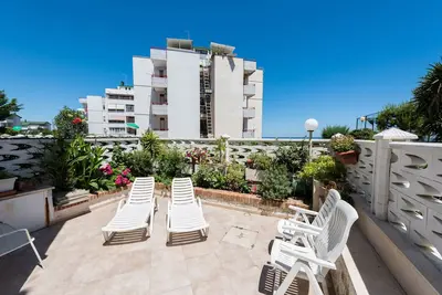 Image de Maison d'été à 50 mètres de la mer près de Bari + Wifi