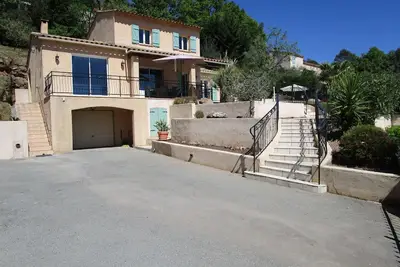 Image de Gagner Dans Une Belle Villa PRIVÉE À 15 Km De La CÔTE Azur.
