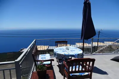 Image de Appartement paisible avec vue sur l'océan Atlantique