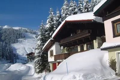 Image de luxury ski chalet