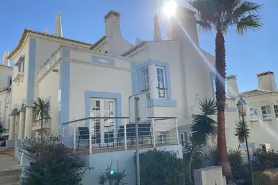 Image de Villa dans un golf proche des plages, piscine à 50 mètres, Wifi fibre