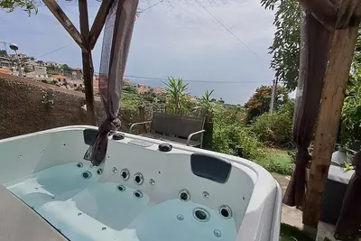 Image de Maison avec vue reposante sur l'océan - Profiter de la nature près de Funchal